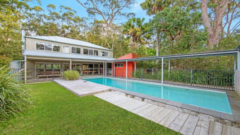Sand & Sea - Pearl Beach With Pool - Accommodation Gold Coast 1