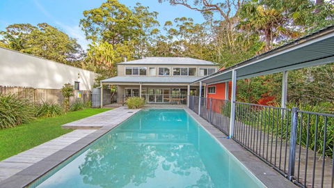 Sand & Sea - Pearl Beach With Pool - Accommodation Gold Coast 0