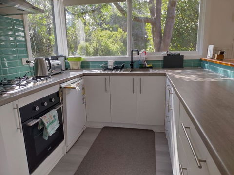 Sanders Beach House - Accommodation Gold Coast 2