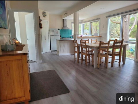 Sanders Beach House - Accommodation Gold Coast 3