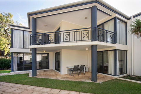 Sandbar Cape View Resort - Accommodation Gold Coast 0