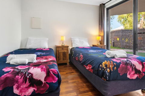 Sandbar Cape View Resort - Accommodation Gold Coast 3