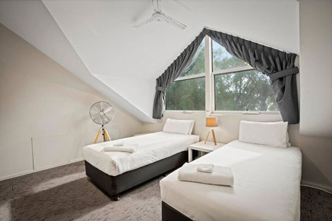 Sandblu: Resort Villa On The Beach - 1 Gold Coast 1