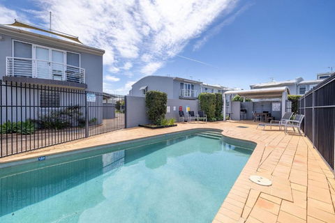 Sandcastles 4 -8 Ala Moana Way - Accommodation Gold Coast 0