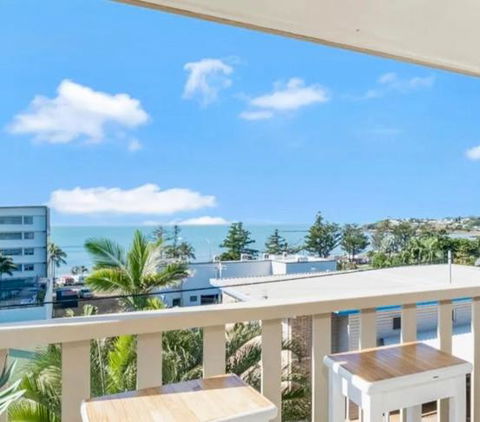 Sandhaven Bungalow - Accommodation Gold Coast 1