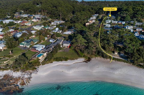 Sandlines At Hyams Beach - Accommodation Gold Coast 1