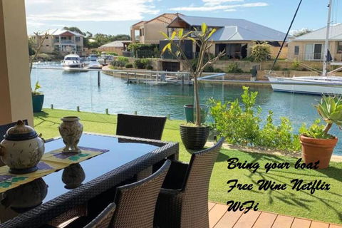 Sandpiper Island Tranquil Waterfront Views & Jetty - Accommodation Gold Coast 0
