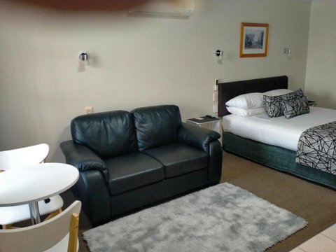 Sandstock Motor Inn Armidale - Accommodation Gold Coast 1