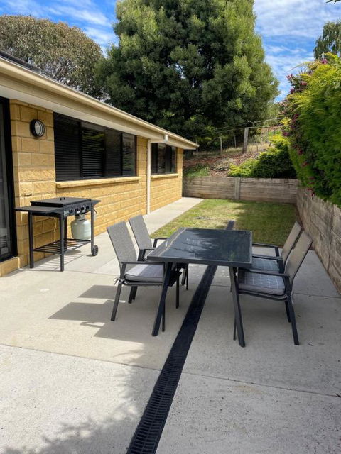 Sandstone Family Apartment - Accommodation Gold Coast 2