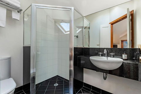 Sandstone Suites - In The Heart Of Port Fairy - Accommodation Gold Coast 3