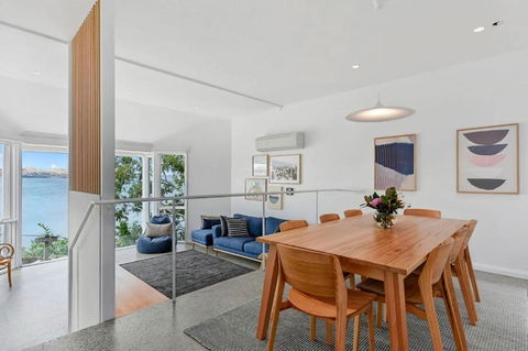 Sandy Bay Beachfront Oasis Direct Beach Access - Gold Coast 4U 2
