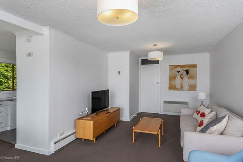 Sandy Bay Waterfront - Gold Coast 4U 3