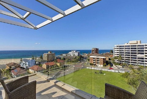 Sandy Cove Apartment The Entrance 31 - Accommodation Gold Coast 1