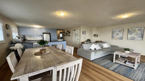 Sandy Cove Unit 6 - Accommodation Gold Coast 2