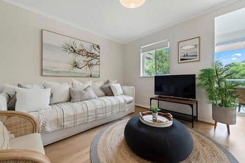 Sandy Days - Accommodation Gold Coast 0
