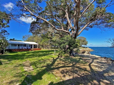SANDY SHORES - Accommodation Gold Coast 0