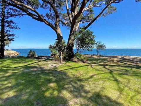 SANDY SHORES - Accommodation Gold Coast 3