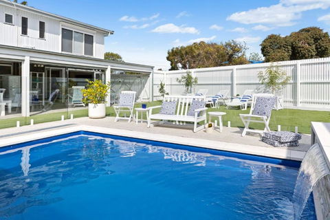 SANTORINI BEACH HOUSE SAFETY BEACH - Accommodation Gold Coast 0
