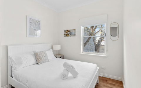 SEA BREEZE @ Smugglers Inn - Accommodation Gold Coast 1
