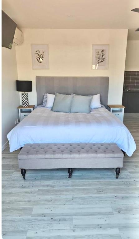 Self Contained Guest House - Sleeps 4 - 1 Gold Coast 0