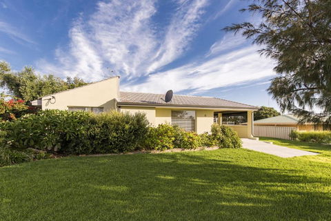 Sheoak On Wedge - Well Appointed Property Close To Beach - 1 Gold Coast 0