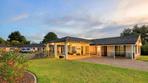 Southern Comfort Motor Inn - Accommodation Gold Coast 1