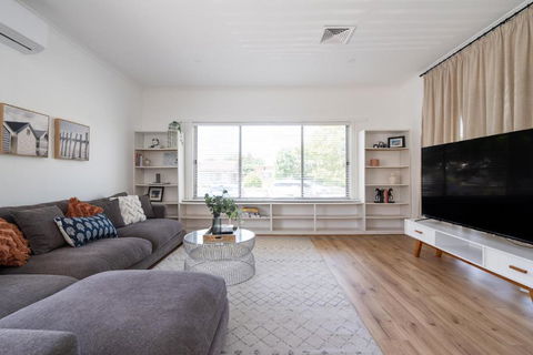 Space And Comfort On Marshall - 1 Gold Coast 1