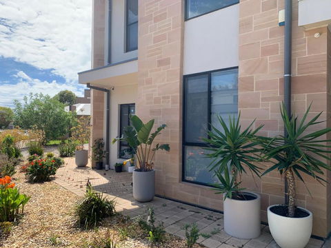 Stellar Suite - Gold Coast 4U 1