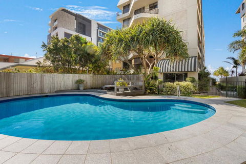 Surfside Court - Hosted By Burleigh Letting - Accommodation Gold Coast 2