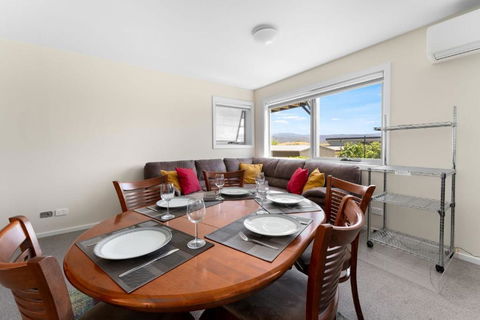 T Bar On Twynam - Modern 2BR Apartment L WiFi L Netflix L BBQ L Smart TV L Air-Con - Accommodation Gold Coast 2