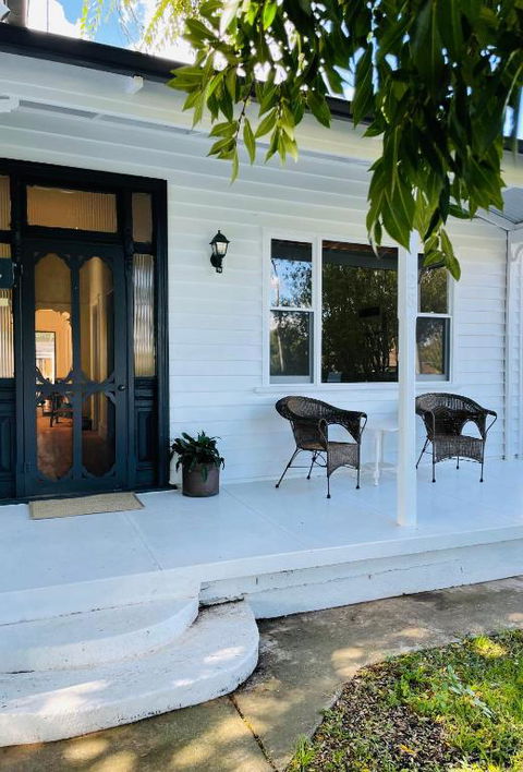 The Country House Maffra - Accommodation Gold Coast 0