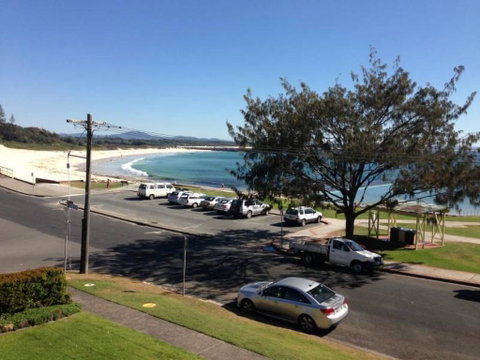 Beachpoint, Unit 101, 28 North Street - Accommodation Gold Coast 2