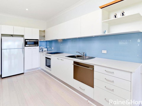 Beachside Bungalow #4 - 4/139 Avoca Drive, Avoca Beach - Accommodation Gold Coast 2