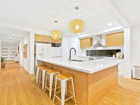 Beachside Holiday Escape - Accommodation Gold Coast 3
