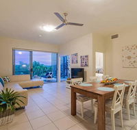 Beachside penthouse with 360views - Gold Coast 4U