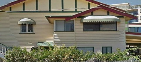Beachside Queenslander - Accommodation Gold Coast 1