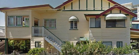 Beachside Queenslander - Accommodation Gold Coast 2