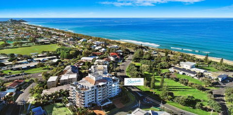 Beachside Resort Kawana Waters - Accommodation Gold Coast 4