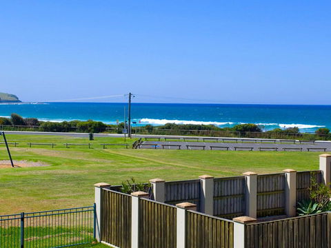 Beachside Retreat - Gold Coast 4U 0