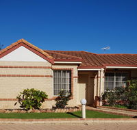 Beachside Retreat 2 - Gold Coast 4U