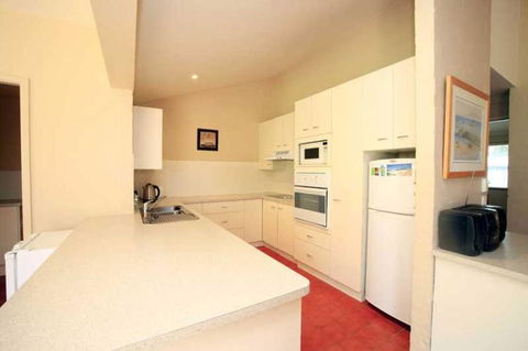 BEACHSIDE VILLA 2 - Gold Coast 4U 0