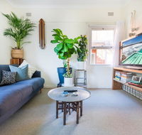 Beautiful Beach Home in Superb Location - Gold Coast 4U