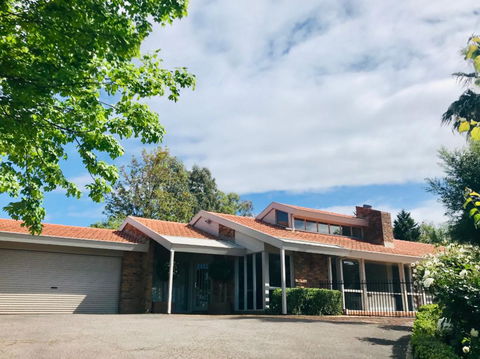 Beautiful Resort Retreat Villa In The Yarra Valley - Entertainer's Delight - Accommodation Gold Coast 2