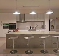 Beautifully Appointed Large Family Home - Gold Coast 4U