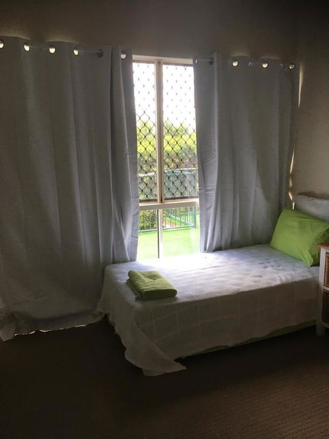 Bed And Breakfast With Airport Transfers And Rental Car - Gold Coast 4U 3