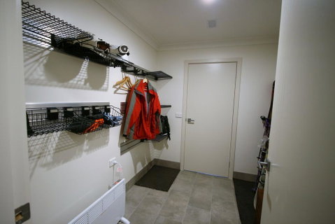 Bedrock - 11 Twynam Street, Jindabyne - Accommodation Gold Coast 1