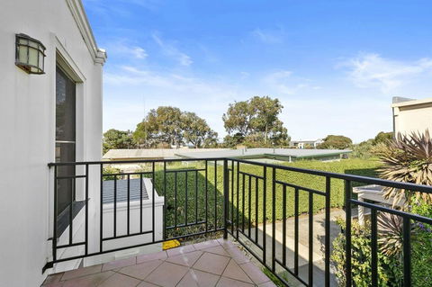 Bell Street Mansion 2-14 - Accommodation Gold Coast 0