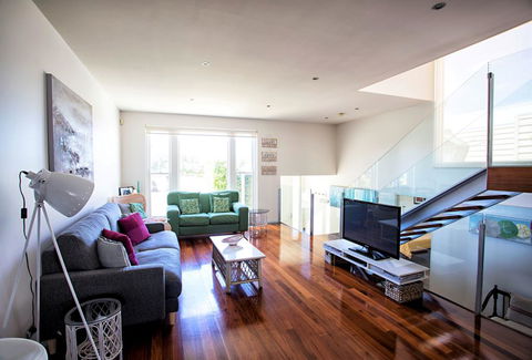 BELLA CASA - Gold Coast 4U 3