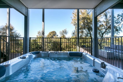 Bella Vista - Accommodation Gold Coast 1