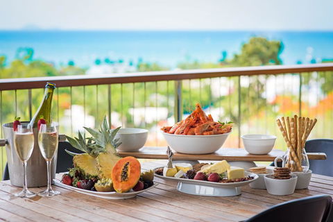 Bellevue Holiday Home - Airlie Beach - 1 Gold Coast 3